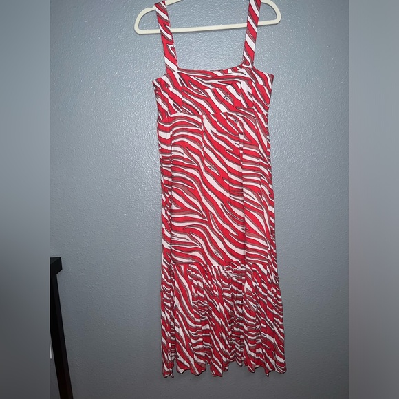 Michael Kors Zebra Square Neck Sleeveless Midi Dress
Color Geranium - Picture 5 of 9